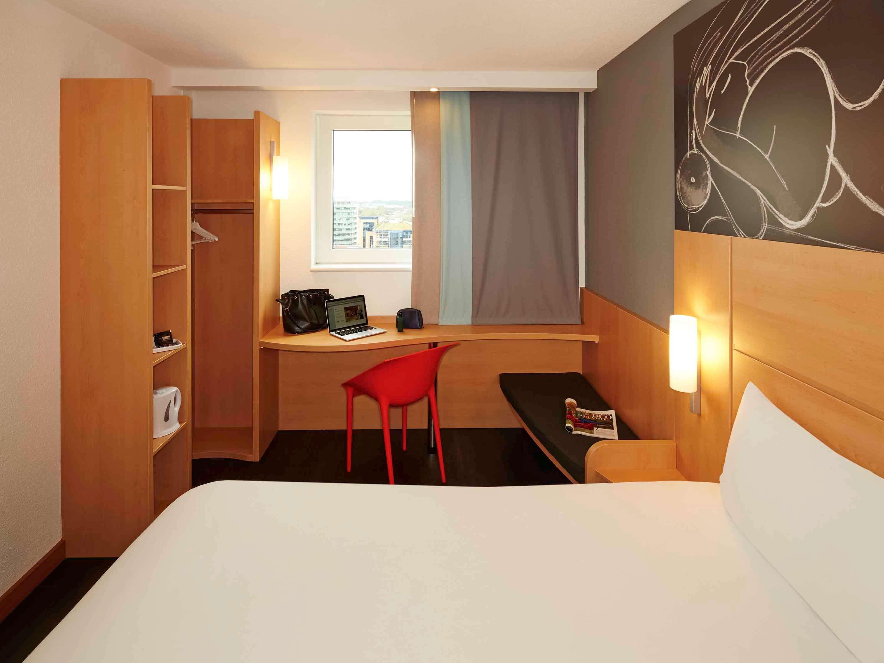 Ibis Reading Centre Hotel Ngoại thất bức ảnh