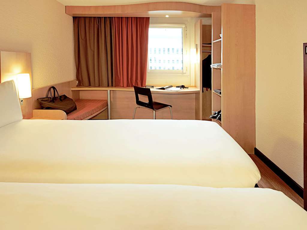 Ibis Reading Centre Hotel Phòng bức ảnh